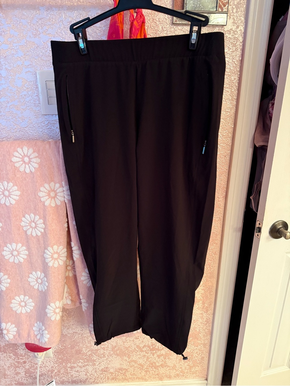 Chico’s Zenergy pants